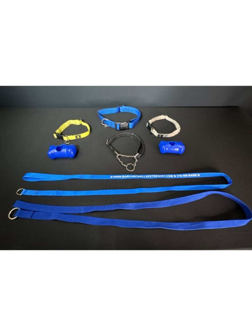 Top Paw Dog Training & Walking Set - 4 Collars 2 Leashes 2 Waste Bag Dispensers - Picture 2 of 16